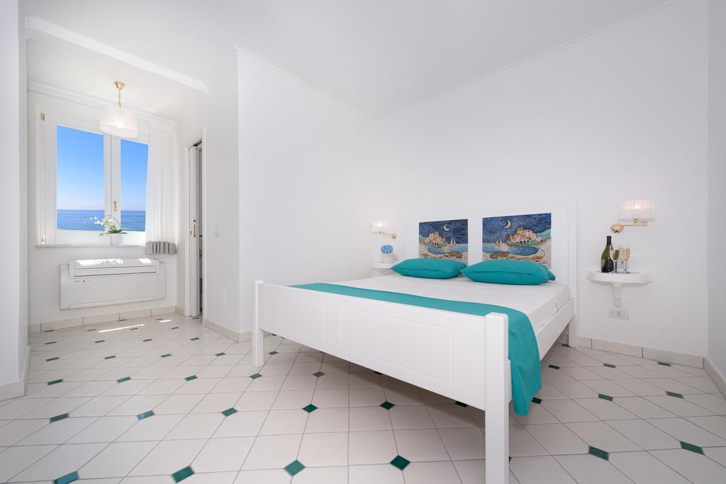 Vista D'Amalfi Bed & Breakfast Екстериор снимка