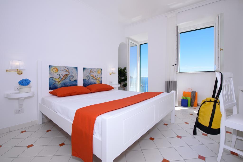 Vista D'Amalfi Bed & Breakfast Екстериор снимка