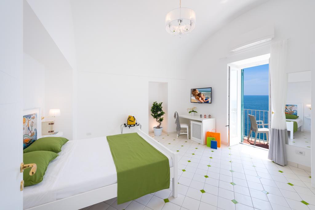 Vista D'Amalfi Bed & Breakfast Екстериор снимка